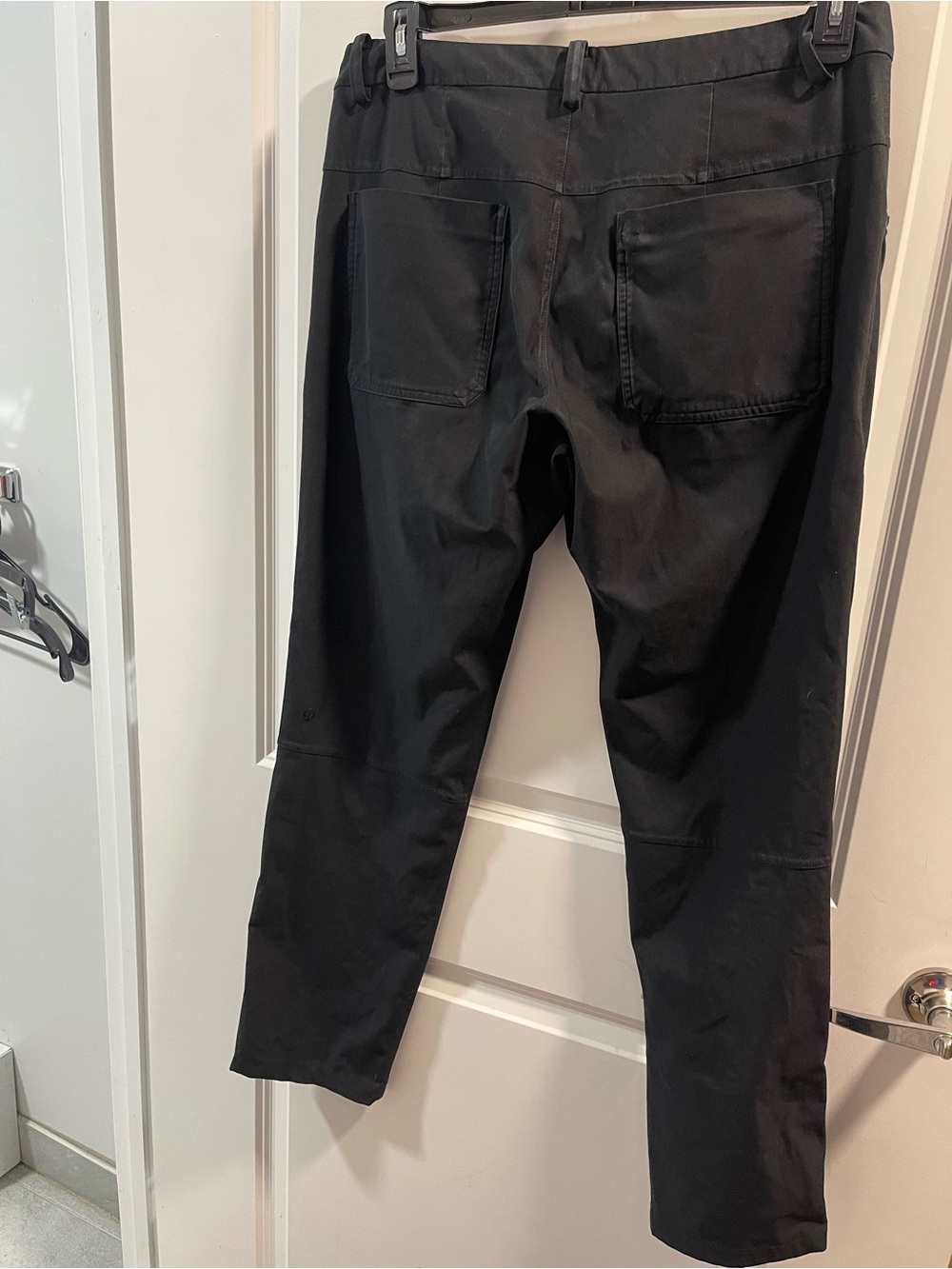 lululemon athletica Black Athletic Pants with Logo Button Size Missing Flawed - Picture 4 of 7